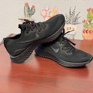 Nike Epic React Flyknit 2